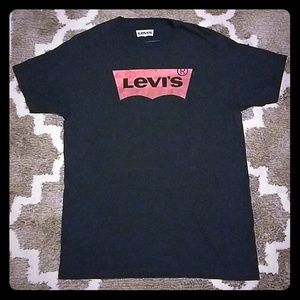 Levi's men's t-shirt NWOT